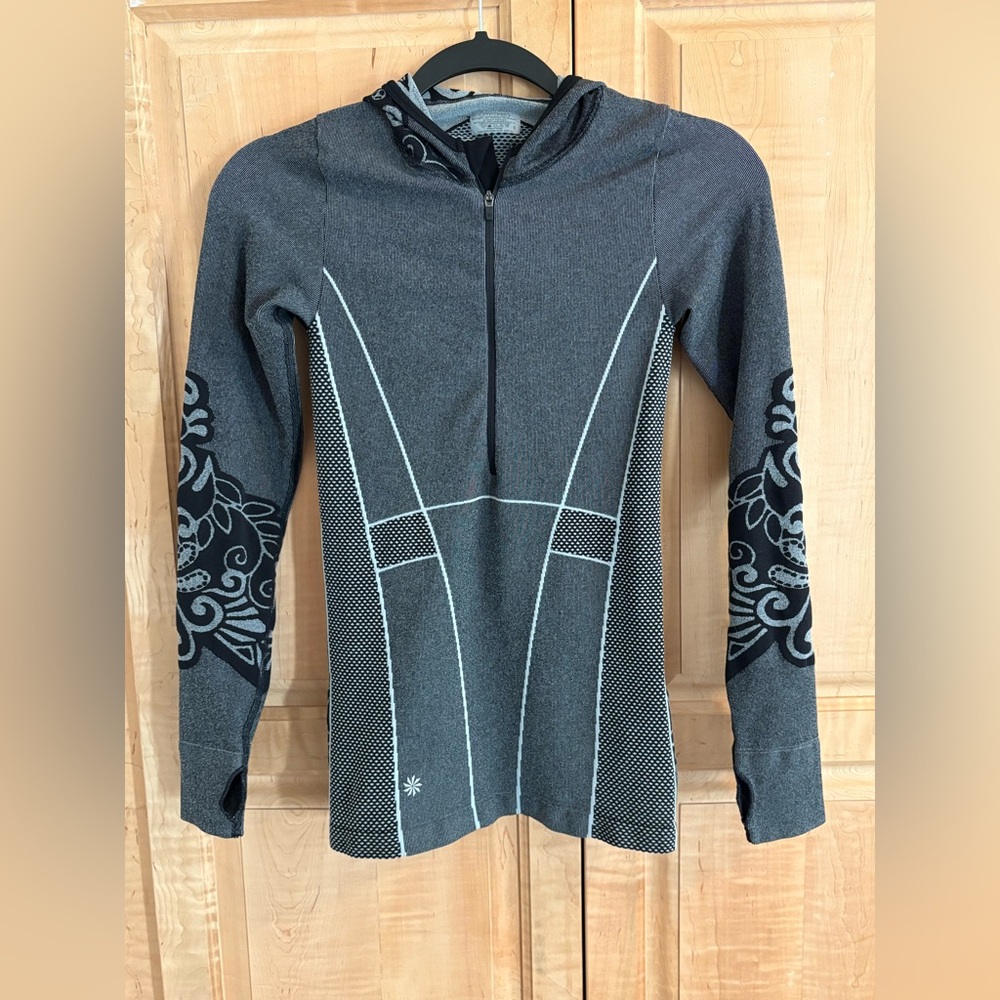 Athleta Compression Shirt Size XS